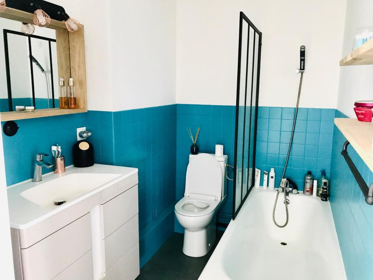 Superior Apartment - Last Floor With Nice View - Next To Metro Croix De Chavaux Line 9 Монтрей Екстериор снимка